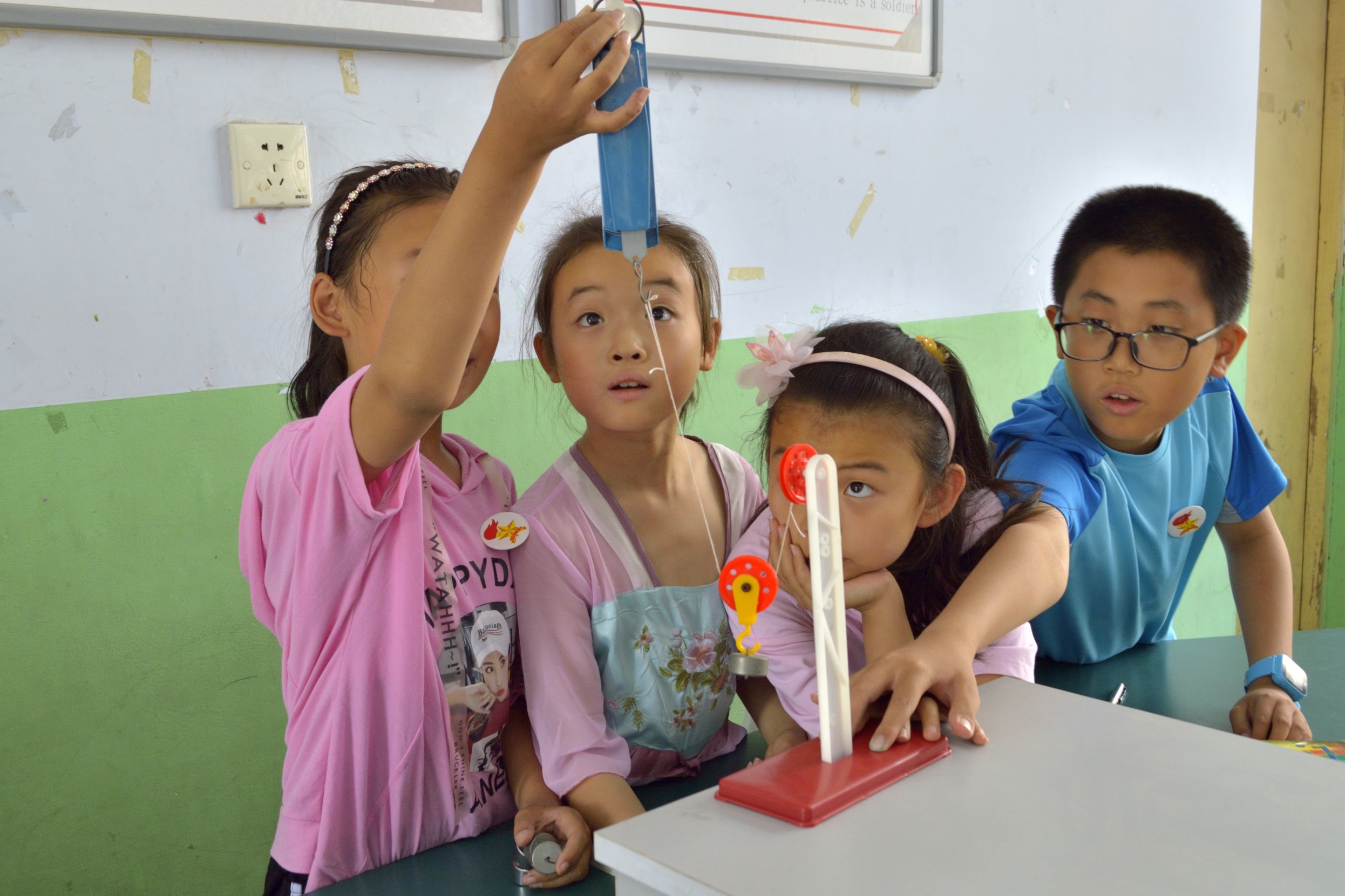 射击亚锦赛:中国队创造女子10米气步枪团体世界纪录