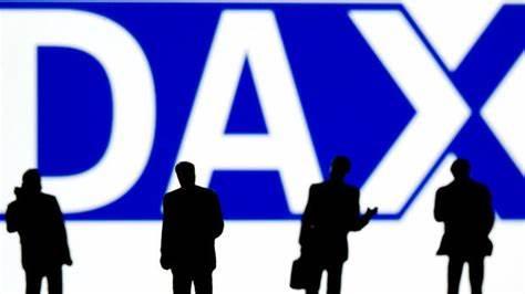 美股财报季面临“完美主义”：投资者耐心下降，业绩“微瑕”遭重罚