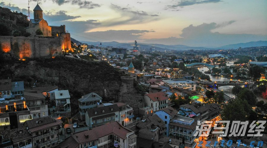 节日期间 口岸通关速度不减