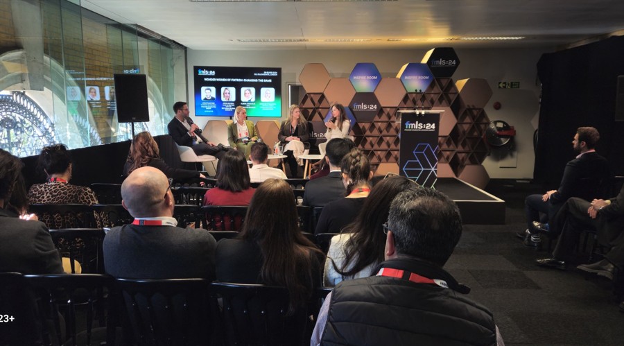 十五运会群众比赛气排球决赛开赛!吉林队队员:目标是冠军